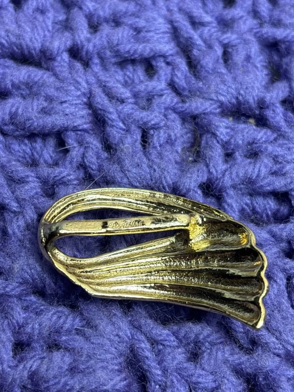 Vintage Piscitelli Scarf Slide Goldtone Wing Fan 1.75 inches